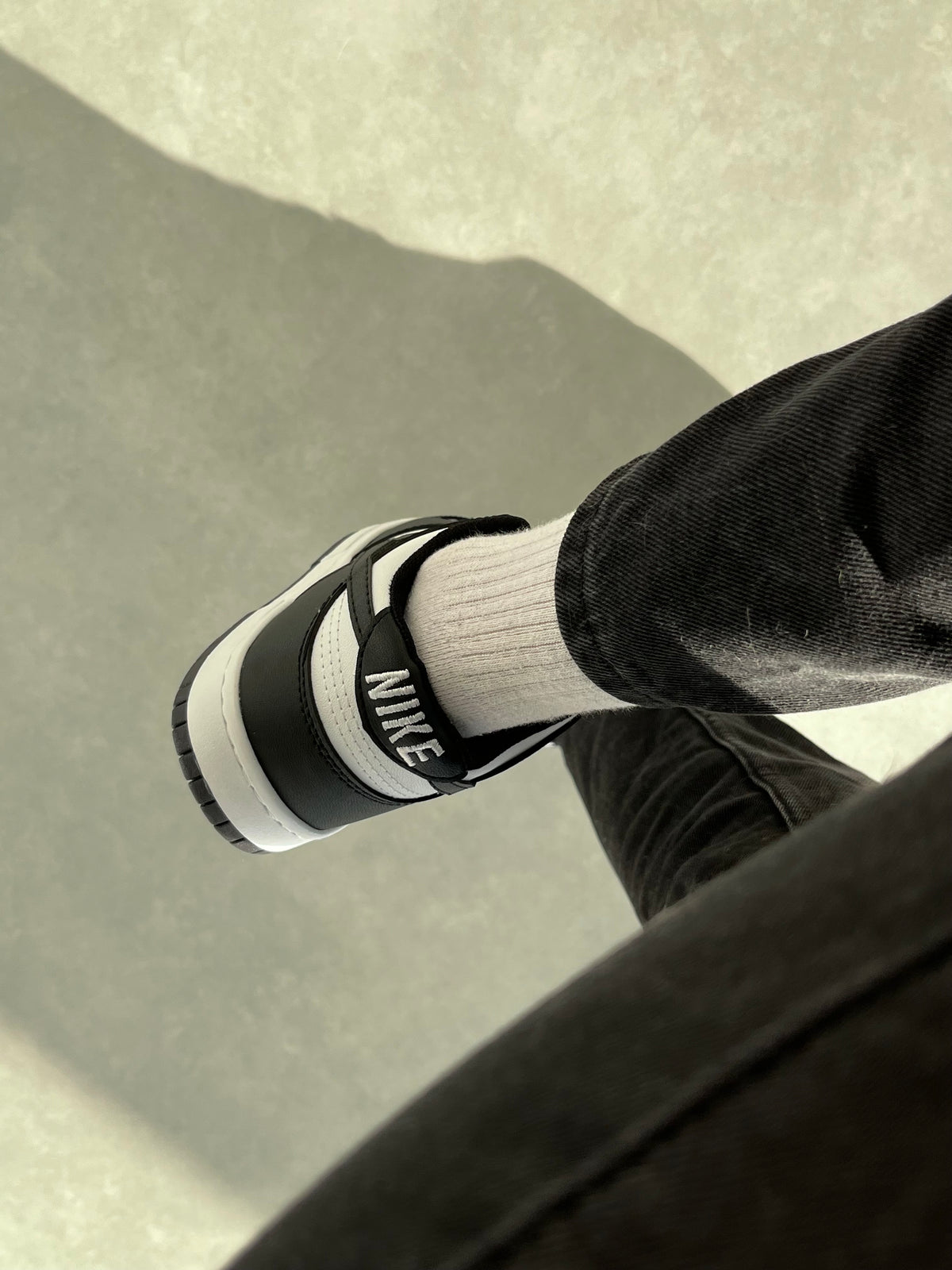 Nike Dunk Low 'Panda'