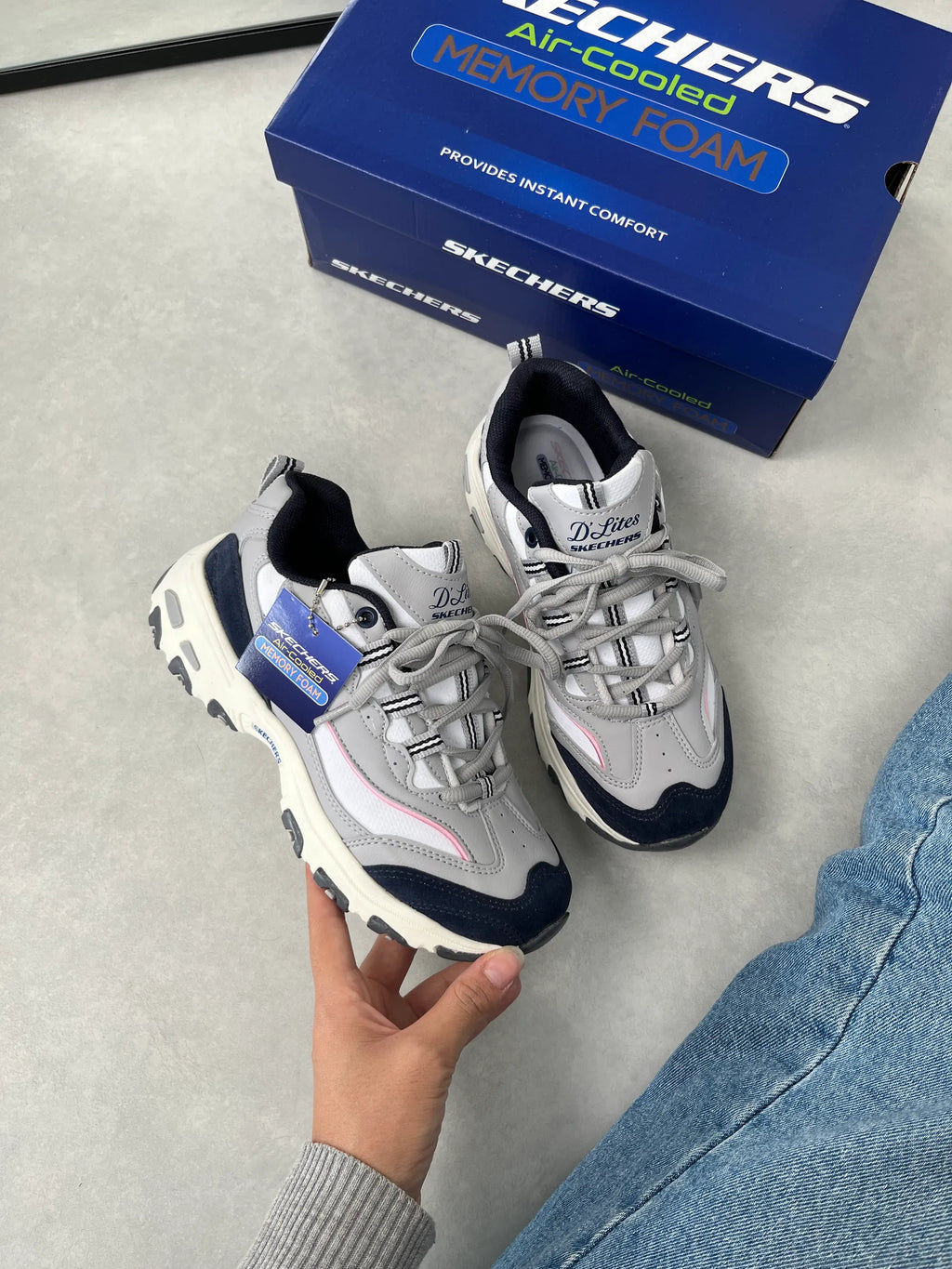Skechers - Dlites
